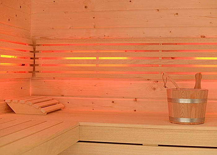 Blockbohlensauna Sitzbank LED