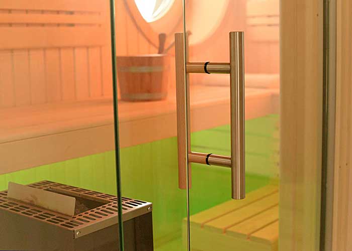 Sauna Innenverkleidung mit Espe, Ganzglastür mit Edelstahlgriff
