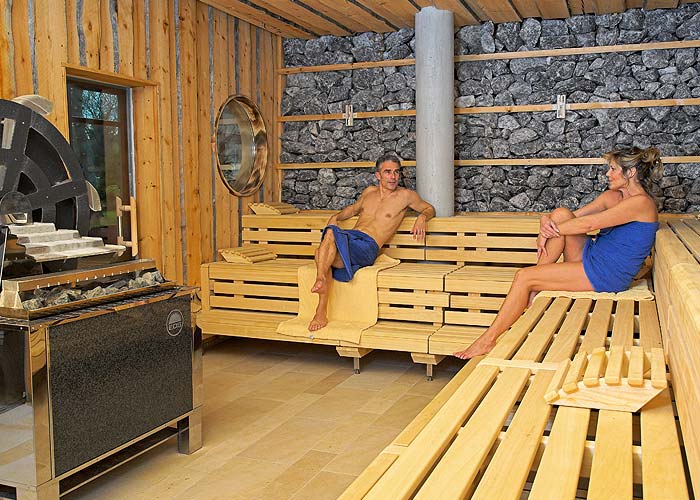 Sauna mit Aufguss-Automat